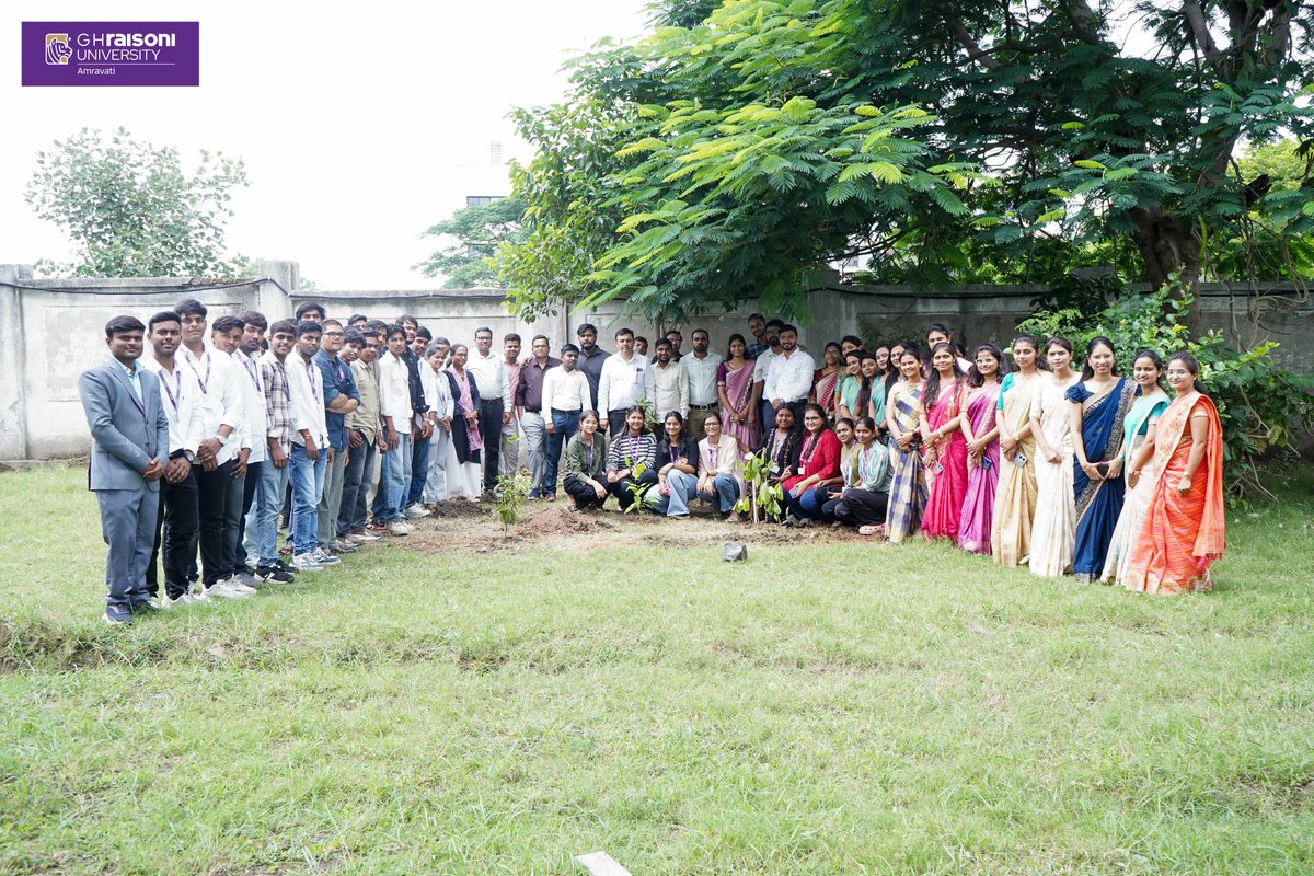 ghruofficial's tweet photo. Empowering the future custodians of health, care, and medicine!
G H Raisoni University’s School of Pharmacy celebrates World Pharmacist Day 2026 with insightful presentations and academic excellence
#WorldPharmacistsDay2026 #WorldPharmacistsDay #Pharmacy #GHRU #RaisoniEducation https://t.co/9799ZVDbk9