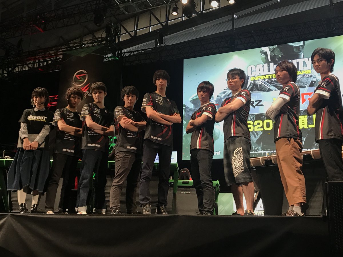 RushWinRed's tweet photo. 今日でRush Gamingは解散します！

14歳の時から本格的に競技を始めて昔は尖ってたり、口で伝えるのが上手くなくてグリードととんでもない喧嘩をしてしまったりした事もあったけど、Rushを通して相手に伝える言葉の選び方だったり、話し合いの仕方やこれから生きていく中で役に立つ事を学ばせてもらいました。

海外遠征など普通に生きてたら経験できないような体験させていただいた、うららさんには感謝しています。
大きな結果で恩返しすることはできませんでしたが、貴重な経験をさせていただき本当にありがとうございました。

いつも困ってる時に話を聞いてくれるハセシンさんや、ずっとサポートしてくれたスタッフの方、わがままだった自分と切磋琢磨してくれたチームメイト、最高の人たちと今まで過ごせて幸せでした。

いままで応援してくれた全ての方々本当にありがとうございました！
大会でのRushコールの応援は一生忘れられない宝物です。
個人の活動はこれからも変わらずしていくので、引き続き熱い応援よろしくお願いします！
#REDCLIFF #RUSHWIN