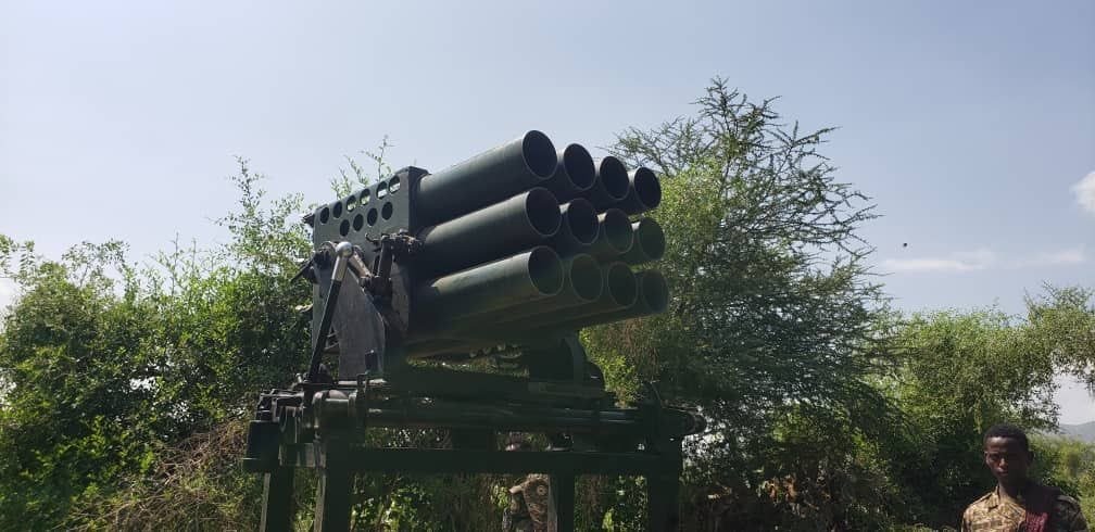 Amash25326159's tweet photo. An operation is underway to disarm the #TPLFTerrorist (#TPLFTerroristGroup), which has refused to resolve the situation peacefully under #Pretoria_Agreement https://t.co/DeXK7fN2b3