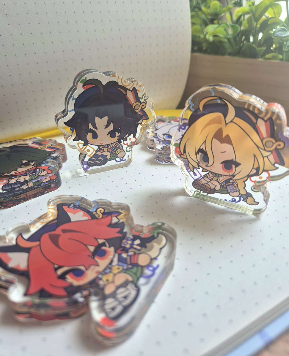 misu_025's tweet photo. will have my zzz school blocks finally! i only had them as stickers last time 😭 also redrew them sitting down coz it fit the concept better asdgh https://t.co/GXq24nDwA0