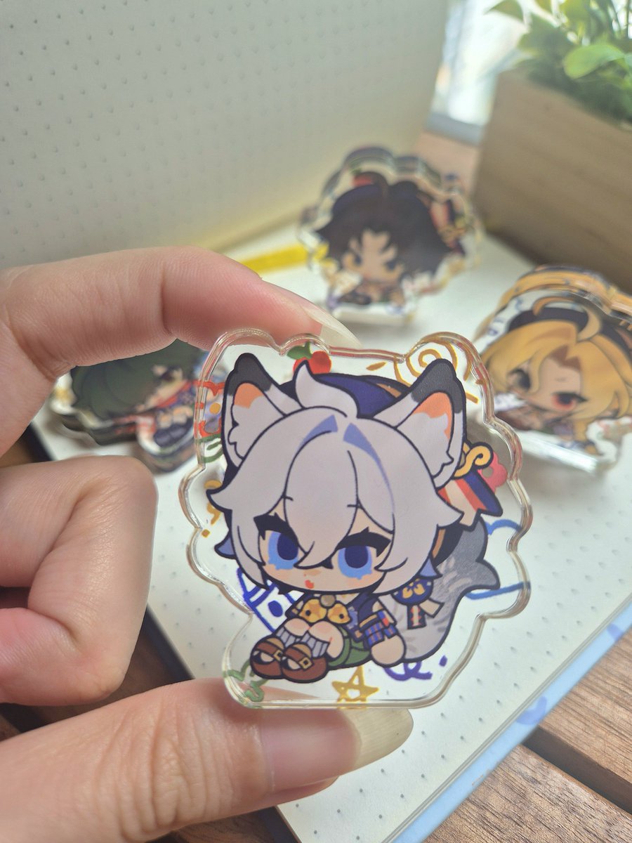 misu_025's tweet photo. will have my zzz school blocks finally! i only had them as stickers last time 😭 also redrew them sitting down coz it fit the concept better asdgh https://t.co/GXq24nDwA0