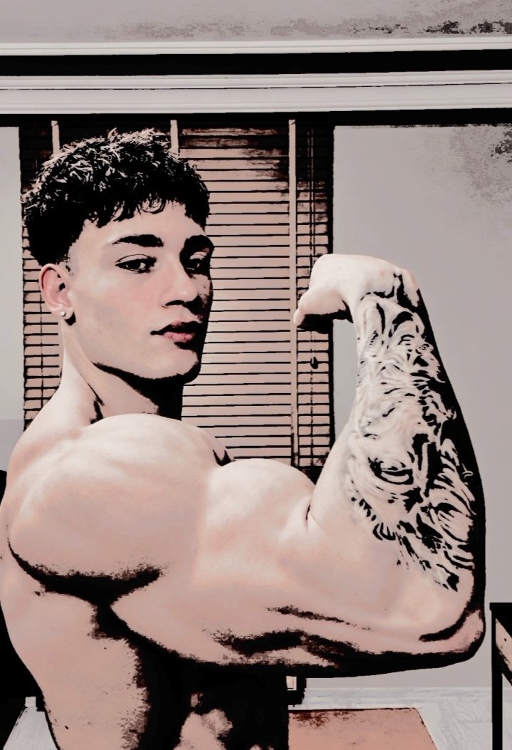 STRNGBXLLY's tweet photo. ⠀
⠀ ⠀          𝐒𝐂𝐎𝐓𝐓  ꠴  𝐒𝐓𝐄𝐑𝐋𝐈𝐍𝐆  .
⠀
⠀ ⠀          bully · 18 · egocentric .
⠀ ⠀          femme lover . bisexual .
⠀ ⠀          versatile . limitless .  nsfw .
⠀ https://t.co/5RJaDNdoun