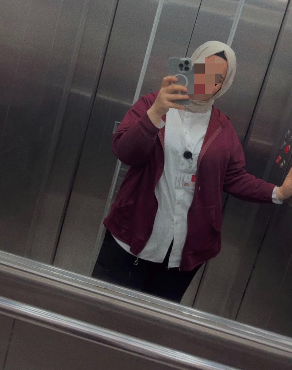 aysesbz112's tweet photo. DM’den özel fotoğraf gönderenler, ahlaksız teklifler yapanlar; sizin anneniz, bacınız, eşiniz, kızınız yok mu? Ahlak yoksulu sapıklar Yaşınız 50-60 olmuş, hâlâ insan olmayı öğrenememişsiniz. Yazık size.Benim şartları size uymuyorsa zorla arkadaş olup konuşacak değilim. https://t.co/8gPanco1Cz