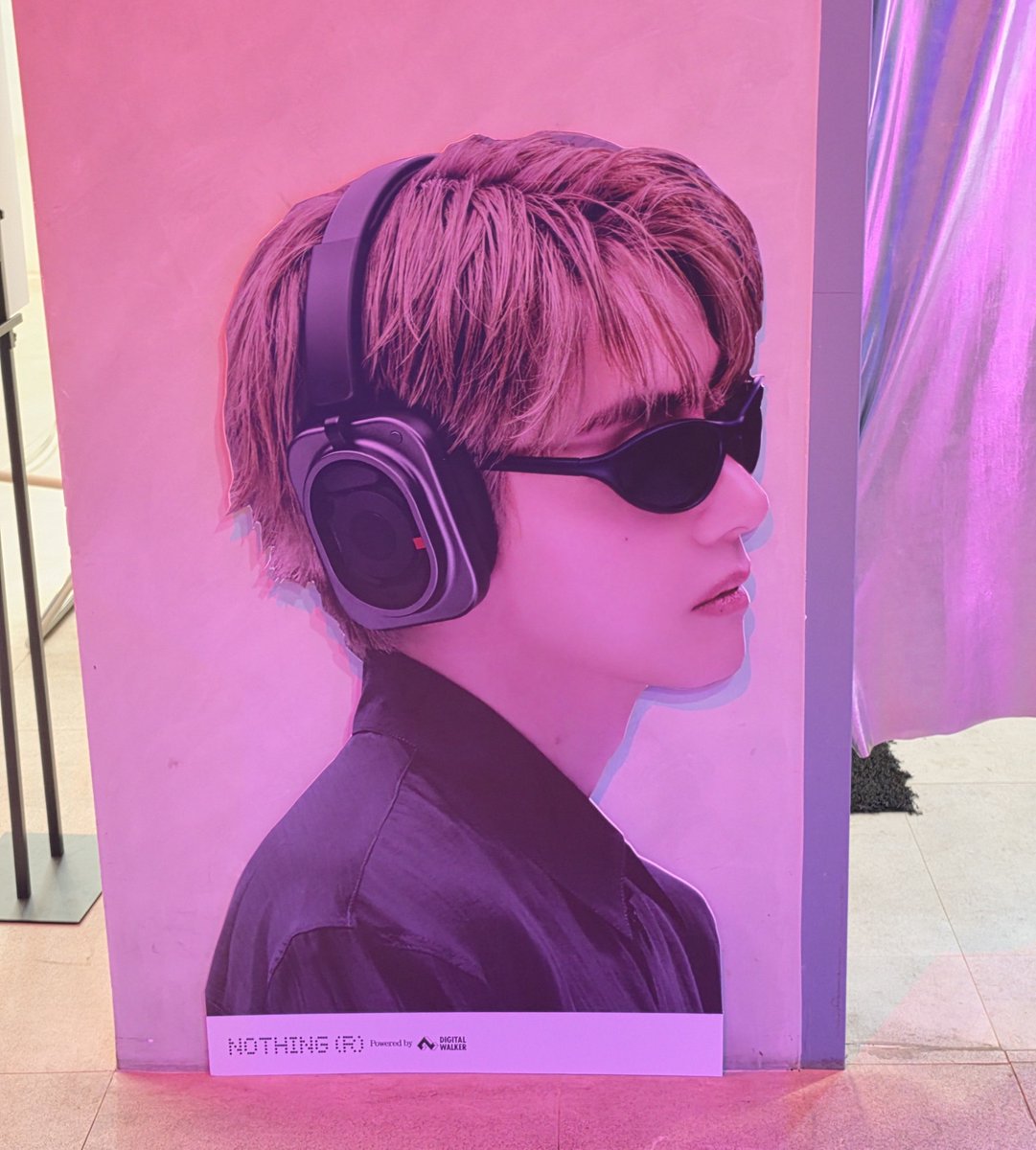 TAETAE_PH's tweet photo. Happening Now. Nothing PH and Digital Walker Listening Party, Product Launch and Ambassador Reveal in Manila. 

V PHILIPPINES X NOTHING PH
#KimTaehyungxNothingPH
#VxNothingPH https://t.co/oBo5oLqZ2J