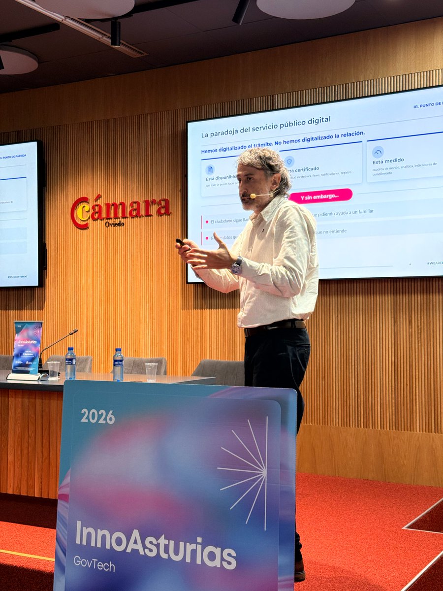 novagob's tweet photo. 📚 Personalizar la experiencia digital en los servicios públicos no es marketing: es aportar valor para la ciudadanía.

Lo vemos en InnoClass 1.0 de #InnoAsturias GovTech 2026 👇

✨ Javier García-Calvo Gutiérrez — @Hiberus

Personalización orientada a valor real.

#GovTech https://t.co/i973nk8CpZ