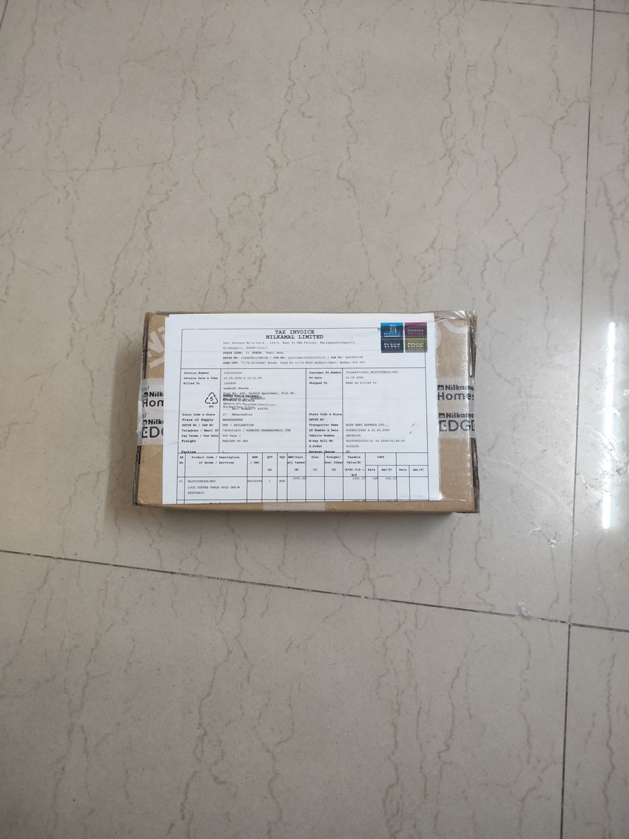 RambodhS's tweet photo. @NilkamalNoida @nilkamal_ltd When I contacted customer care, I was asked to wait as someone from Nilkamal will come for installation..
I don't know how installation of table  is possible with this  box https://t.co/GyRHLFHRu5
