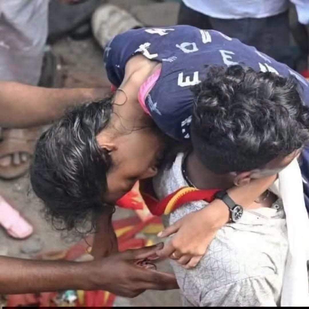 UnofficialDMKIT's tweet photo. புருஷன விட விஜய்தான் பிடிக்கும்!🤡 https://t.co/fUKJgCoZKN