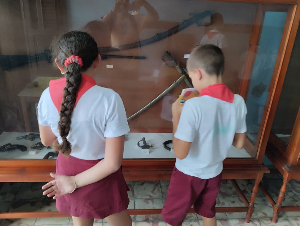 JatDpto's tweet photo. “El futuro de la identidad cultural #Jatibonico, se proyecta en la capacidad de las nuevas generaciones para reconocer, reinterpretar y preservar los símbolos de su comunidad.
#SanctiSpíritusEnMarcha https://t.co/E2691DL0kB