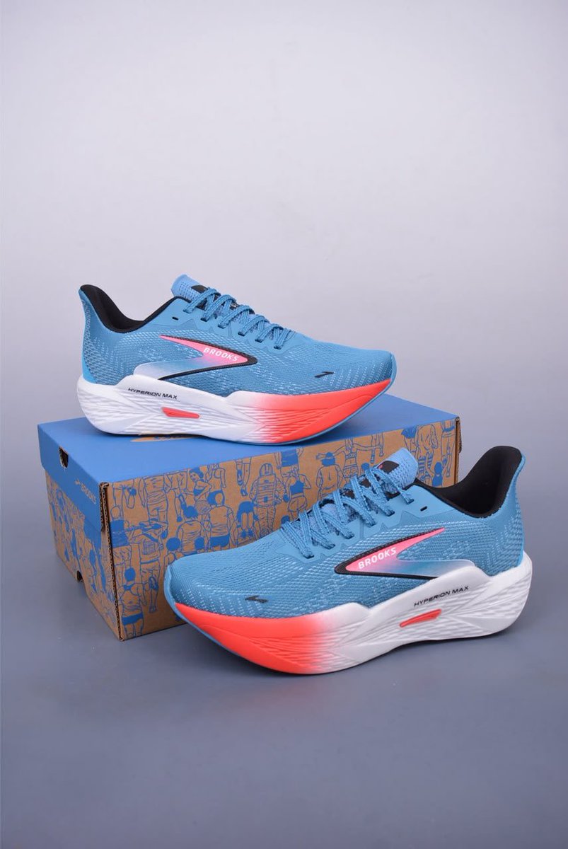 maisonsneaksn's tweet photo. Prix 🏷️ 25000fr https://t.co/uaAKeV6vJu