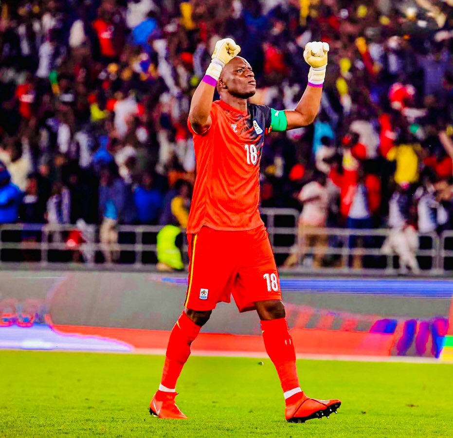 masindeonyango's tweet photo. Hello Ugandans!!! ❤️

Thank you always for your undying support! Thank you for showing up &amp; lifting the team. 👏🏿

You made @UgandaCranes first outing at Hoima stadium unforgettable. 

God bless you all. ✊🏿 https://t.co/YoY9fC92Mo