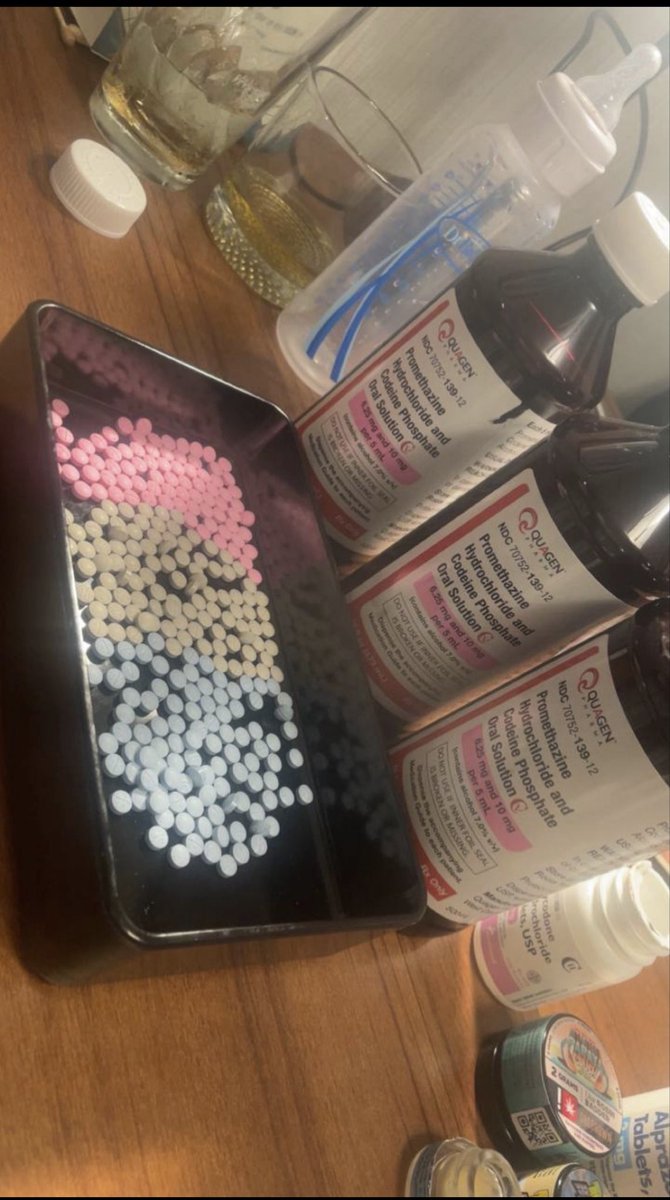 Anthony15516590's tweet photo. @Honchostackzzz @puckfarker u ain’t never had pharmacy backdoor https://t.co/JOm3nrHAgq