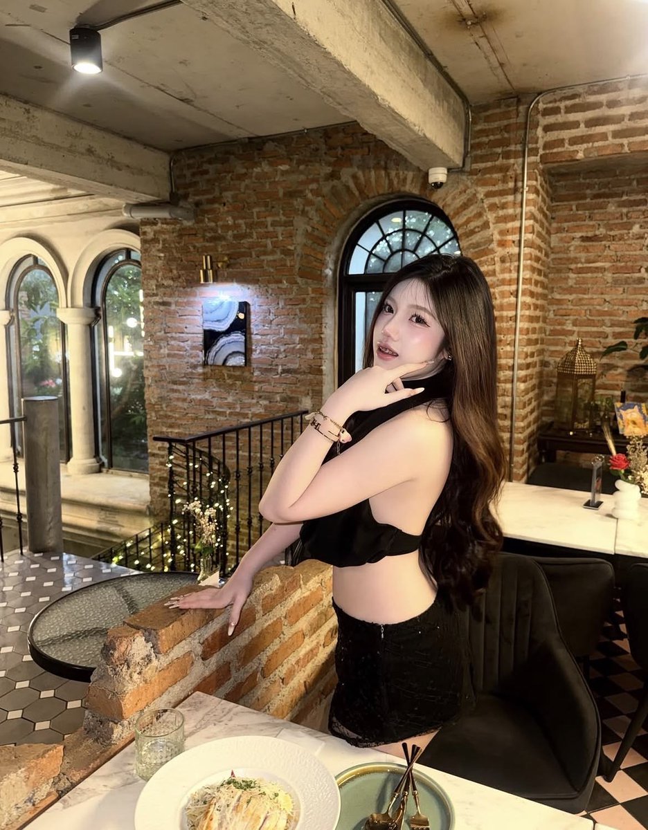 LuanneVelarde's tweet photo. 💕 On rushed mornings, you still want your skin to look great without spending too much time.
Just one cream helps your skin look soft and smooth. 🌺
It nourishes while protecting against the sun throughout the day. 🔮

🆔  deawxe_22
#ลำลูกกา #รับงานลำลูกกา https://t.co/H08U7mITeC