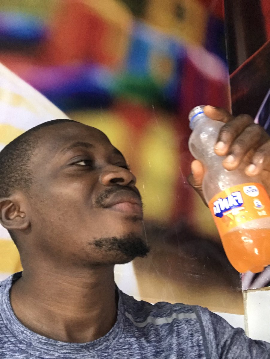 betomfc1's tweet photo. Take Fanta and chill https://t.co/jKnf1nKRAd