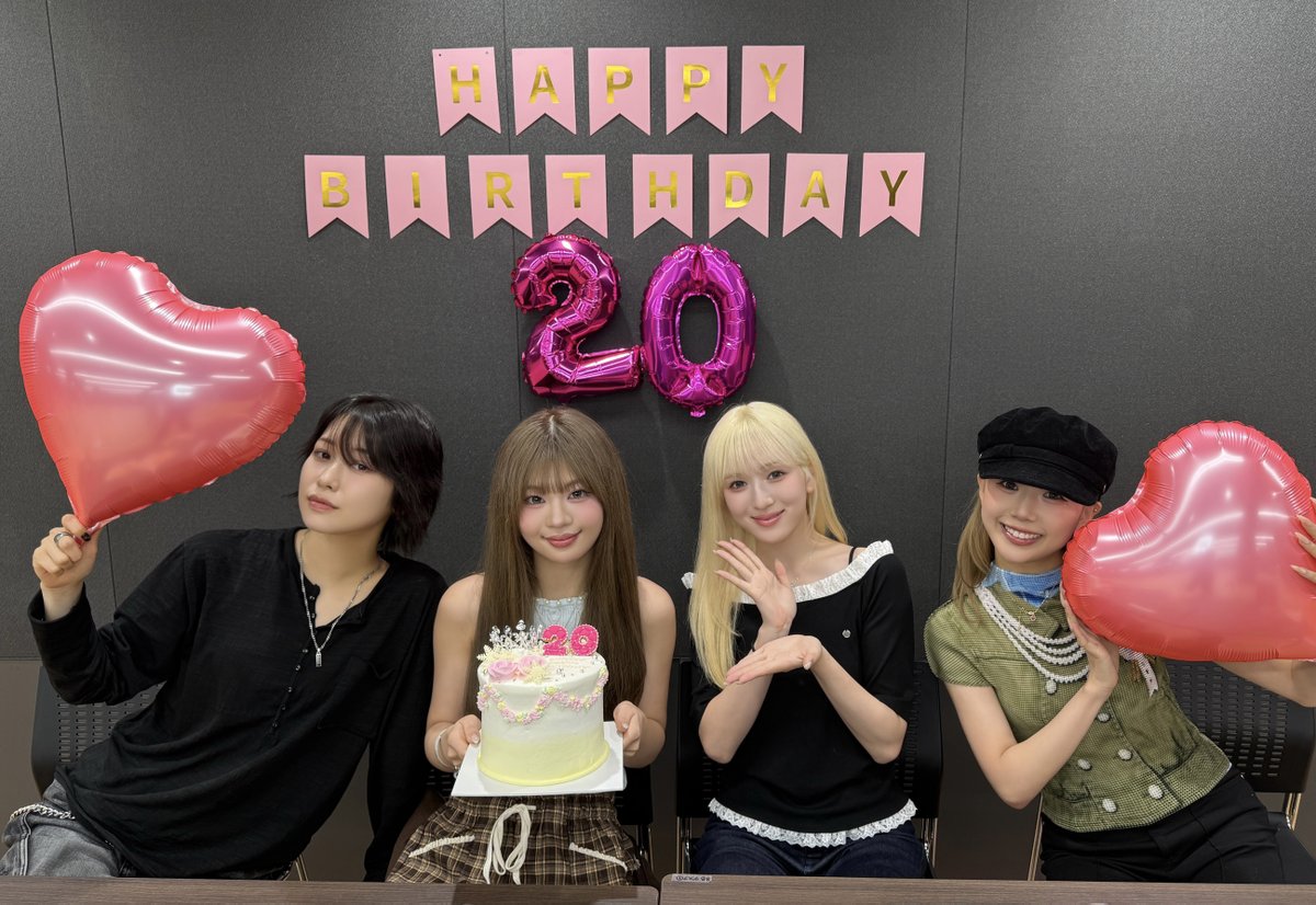official__ME_I_'s tweet photo. 📱:⊹˚₊

𝗛𝗔𝗣𝗣𝗬 𝗥𝗜𝗡𝗢𝗡 𝗗𝗔𝗬 𝗬𝗼𝘂𝗧𝘂𝗯𝗲 𝗟𝗜𝗩𝗘

#RINON にとって幸せな1年になりますように🎂

🔗 https://t.co/O7MDx1flqS

#HAPPYRINONDAY
#ME_I #ミーアイ #미아이 https://t.co/f58aH3Rfsy