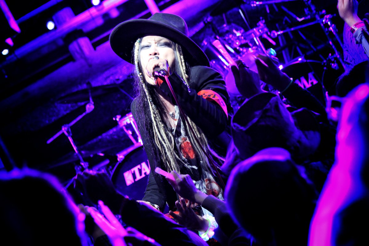 MitsuAin47266's tweet photo. ガランドウ

CAMROCK FESTIVAL

Vo.tsubaki
Gu.阿部隆之
Ba.ヒロシ
Dr.REINA https://t.co/XinIhy4Vuv