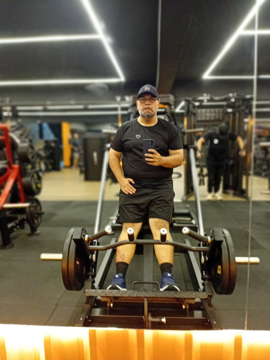 TreinandoFofo's tweet photo. Sobre ontem...
💪🏼 Treinando Fofo 💪🏼 
Acabei de levantar 11.246 kg no @hevyapp

 https://t.co/qZmb5l3i19 https://t.co/bQYVf1ShVY