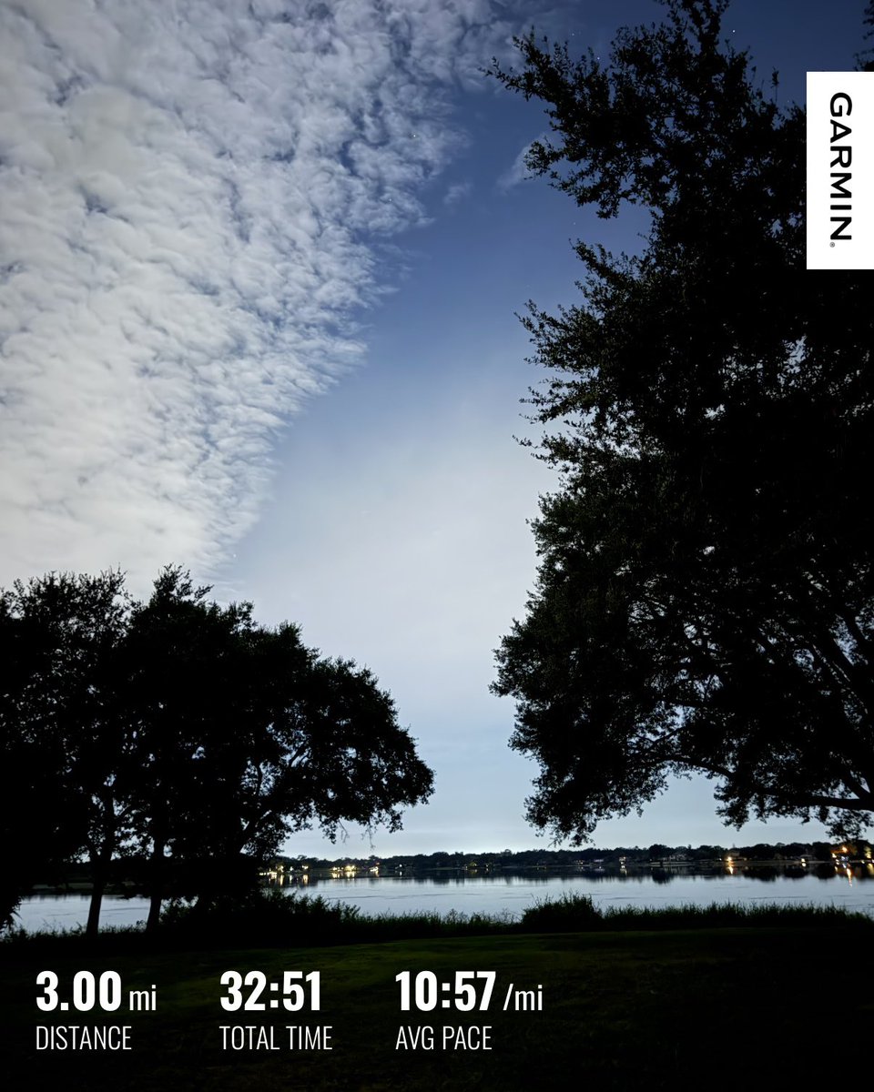 JohnBostonRowe's tweet photo. A good morning for some slow miles… 

#FloridaRunning #RunBeforeTheSun #KeepMoving #OneMoreMile #FitAt48

Run streak day: 59 https://t.co/fvuiMDoYQv