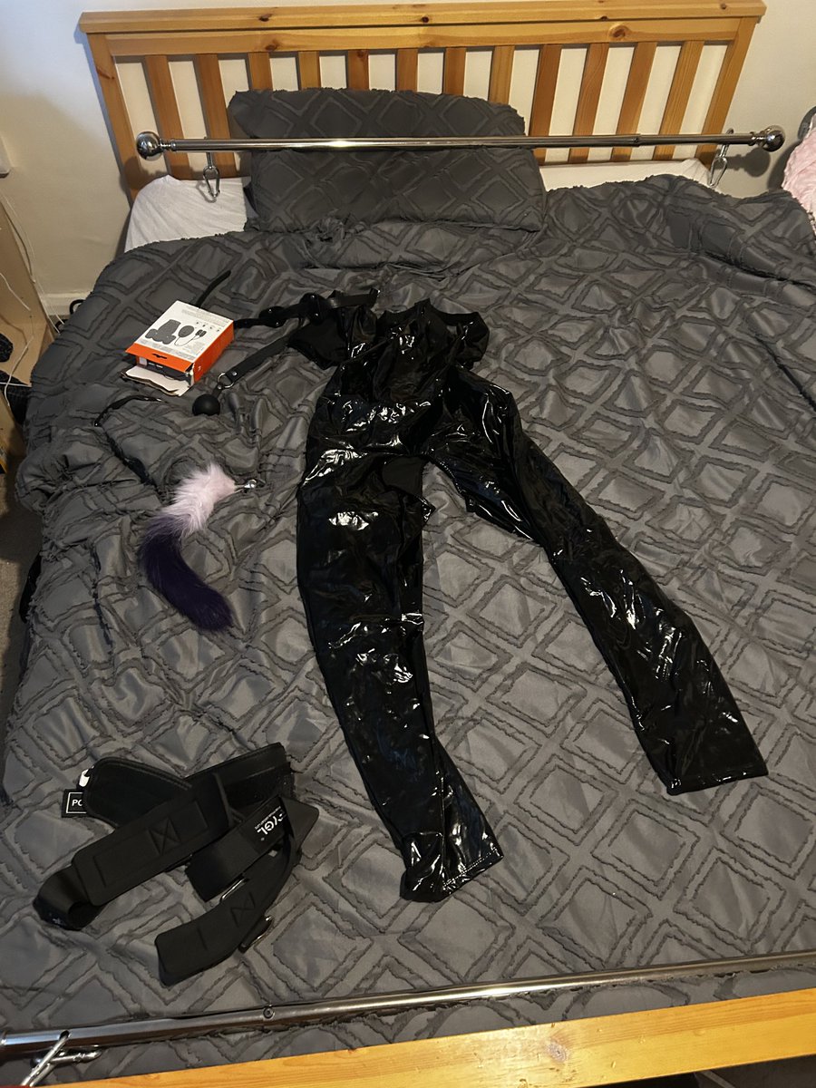 LunaEcl12372889's tweet photo. @deraaaa_xx You should see what my sub looks like in this 🔥 https://t.co/ftsnLsRcg1