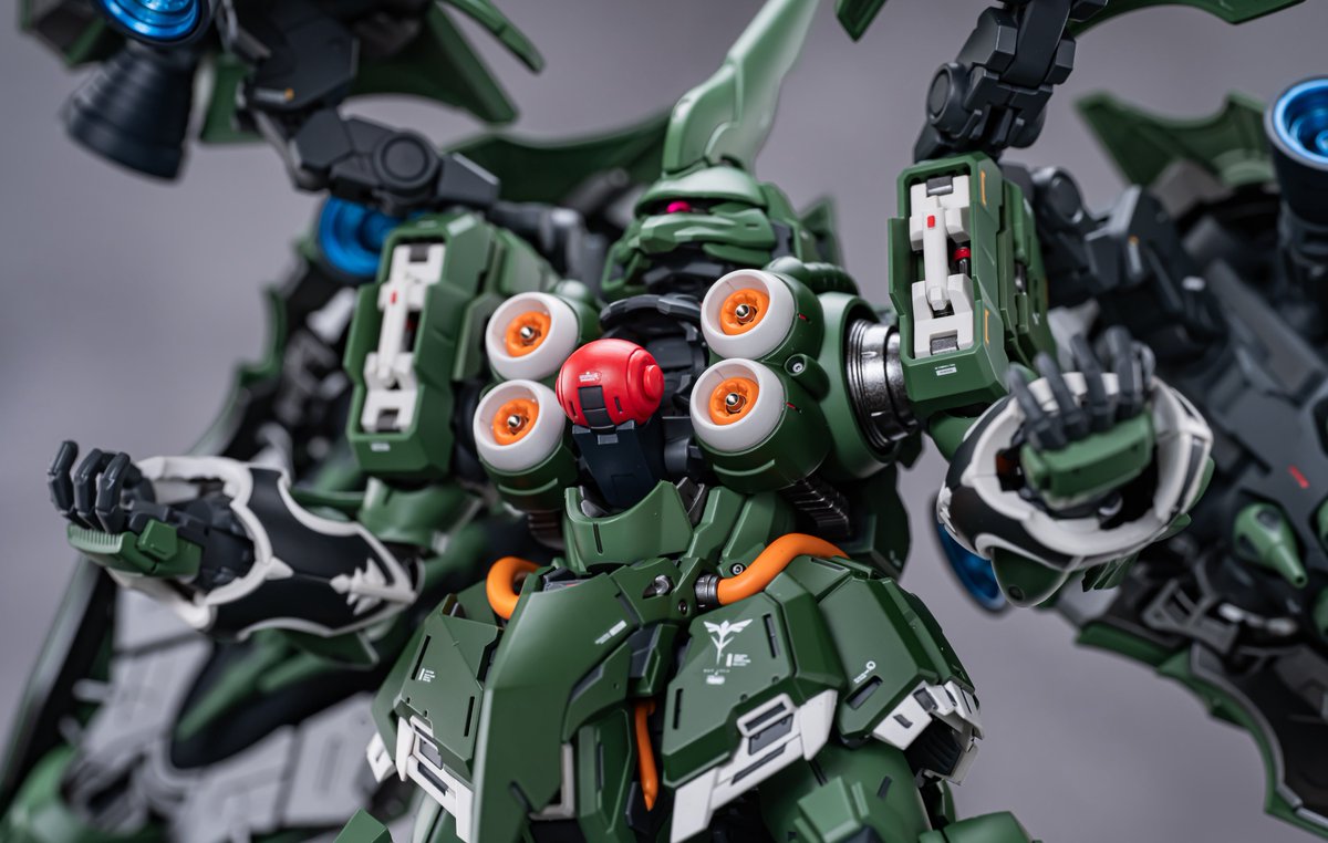 for_riner's tweet photo. MGSDクシャトリヤ完成しました！
各部間接の調整とディテールアップに加えビーム口をメタルパーツに交換しました。
MGSD特有のパーツ単位での色分けを抑えHGクシャトリヤをベースにしたカラーで全体的なまとまりを意識した配色で塗装しました。 https://t.co/2CpJzy5fV8