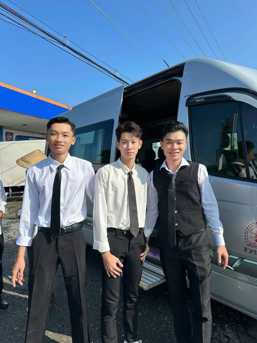 tonghoptraijet's tweet photo. Mấy ảnh jet jet mà giống thập niên hỏ https://t.co/QbgFHYvhS6