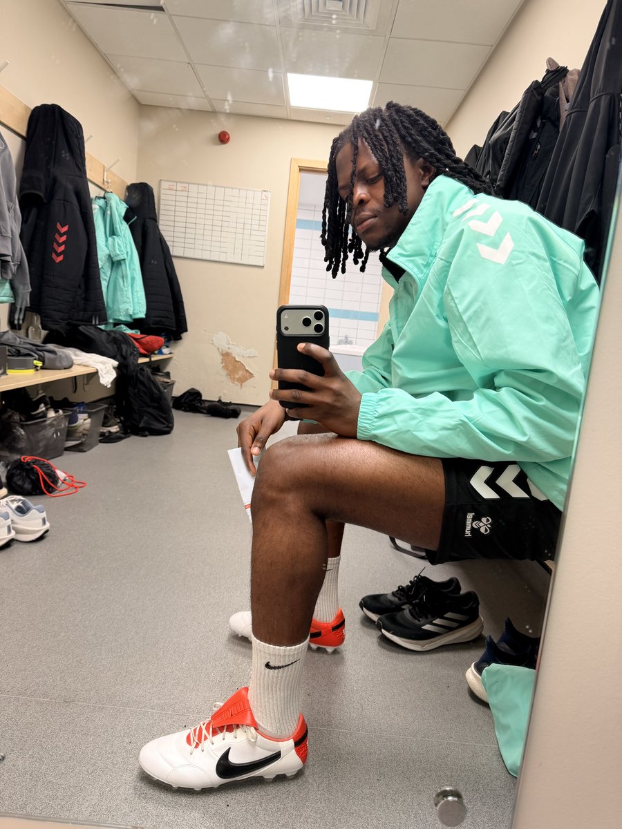 Coach_ayodeji's tweet photo. I’ve been working on myself lately, learning, growing and trying to put myself out there. 

If you’re ever in rooms where opportunities arise, do well to remember my name please 😂 🙏🏿 https://t.co/6zp1Vr7p67