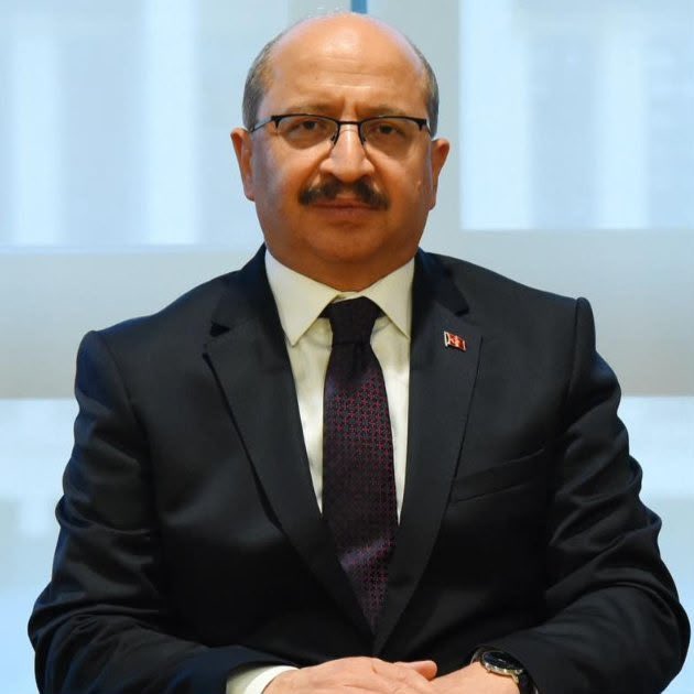 vekilince's tweet photo. DDK Başkanı olarak Borsa İstanbul’un Yönetim Kurulu’nu denetleyecekmiş, o nedenle BIST’ten istifa etmiş. BIST’in sorumluluğu senin de görev aldığın dönemi kapsıyor. BIST’ten değil DDK’dan istifa etmen  gerekiyor şapşik! https://t.co/SU0YM8Hb2h
