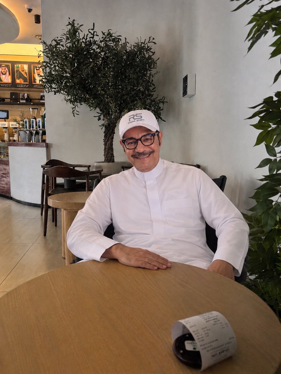 Violetlior's tweet photo. يتمنى لي سنة سعيدة يابعد البشريه يارابح https://t.co/Kkua1EN6Zu