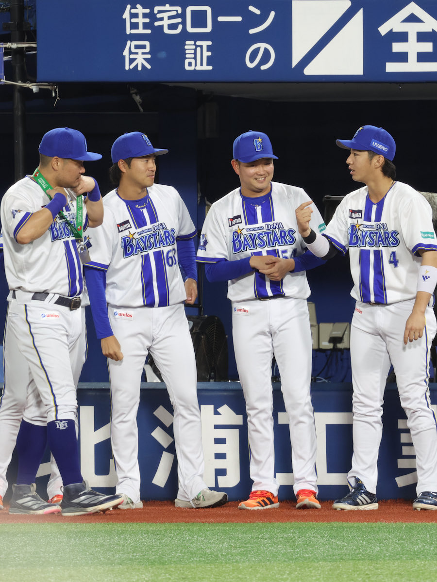 da_da1730's tweet photo. 2026/9/28 横浜スタジアム
ゴウさん僕は？のわてぃとずっと楽しそうな裕太郎☺️

#筒香嘉智
#度会隆輝
#石田裕太郎
#岩田将貴
#ベイスターズ https://t.co/fLUB4ZVrCW