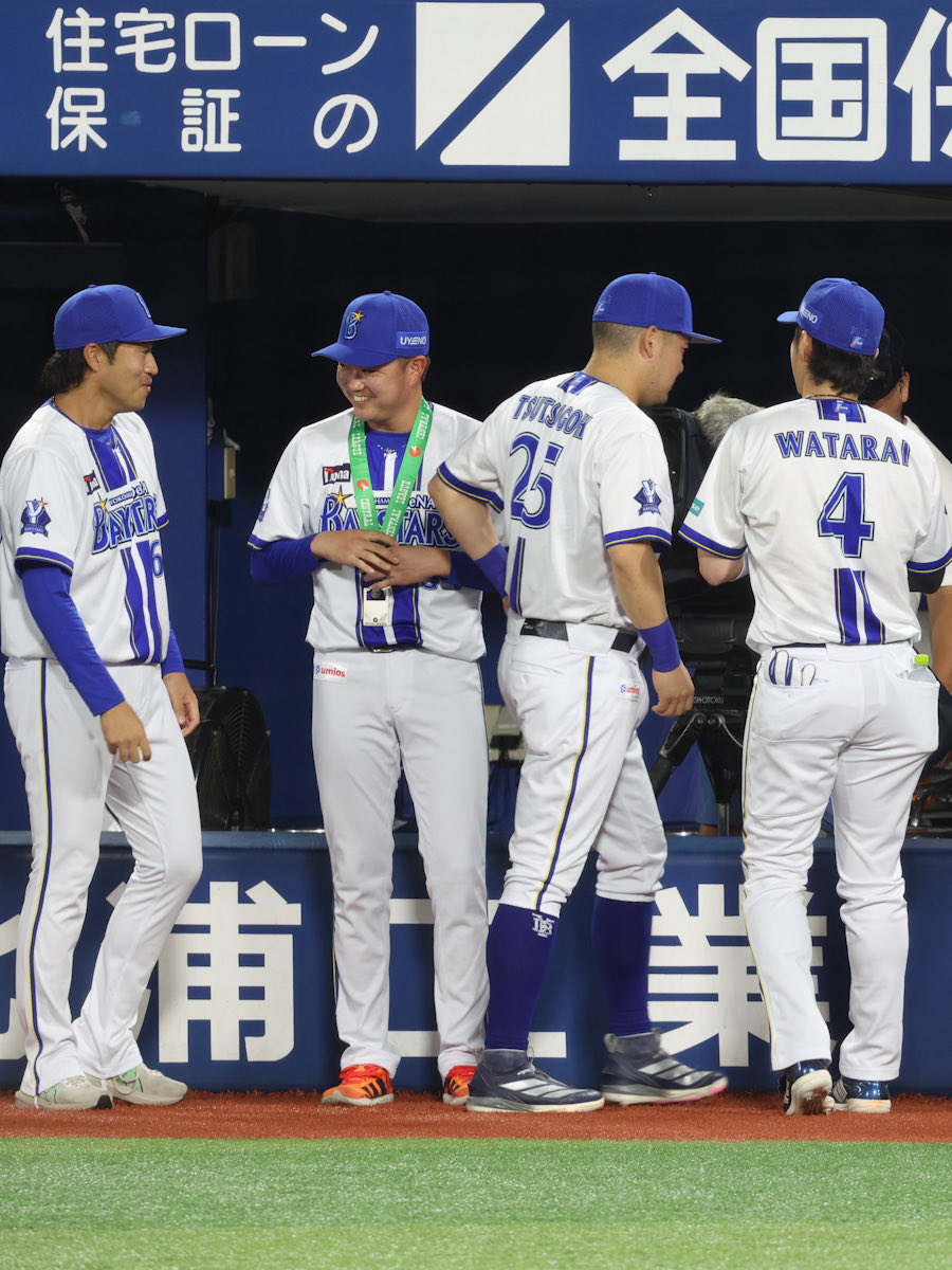 da_da1730's tweet photo. 2026/9/28 横浜スタジアム
ゴウさん僕は？のわてぃとずっと楽しそうな裕太郎☺️

#筒香嘉智
#度会隆輝
#石田裕太郎
#岩田将貴
#ベイスターズ https://t.co/fLUB4ZVrCW