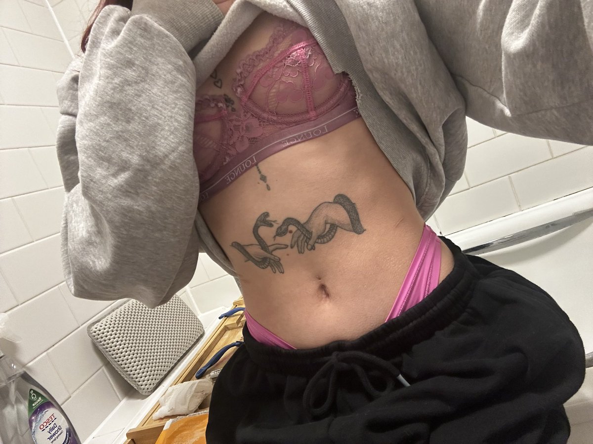 mummy_spam's tweet photo. Send send send losers 

Findom https://t.co/6voOx9P46w