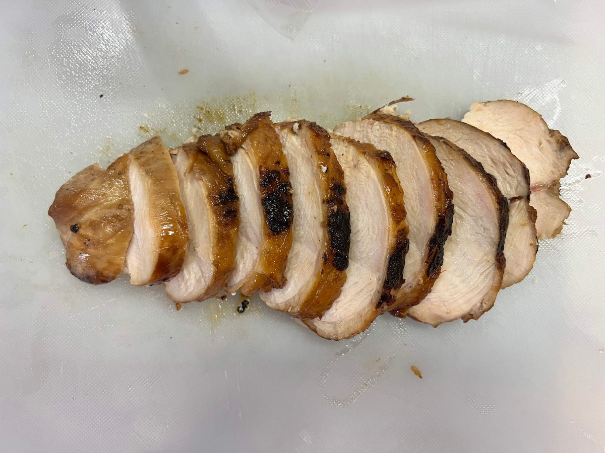 HanpenHunter's tweet photo. 焼き豚と焼き鶏作った、良い感じに甘くて美味しい https://t.co/q0gxk2oh1A