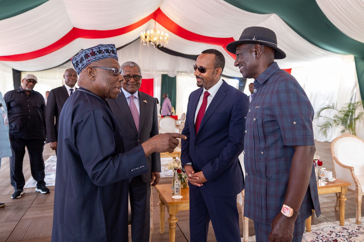 WilliamsRuto's tweet photo. Presidents @KagutaMuseveni of Uganda, @WadagniRomuald of Benin and Jean-Lucien Savi de Tové of Togo, and Prime Minister @AbiyAhmedAli of Ethiopia are in Lamu for the groundbreaking ceremony of the Dangote East Africa Refinery.

Former Nigerian President Olusegun Obasanjo and representatives of other African governments are also present.