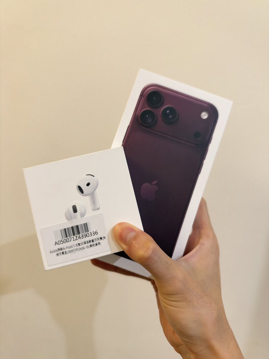 cylpgz666's tweet photo. 今天做完臉去拿我的新玩具（開心🤩 https://t.co/cxZ440ONhz