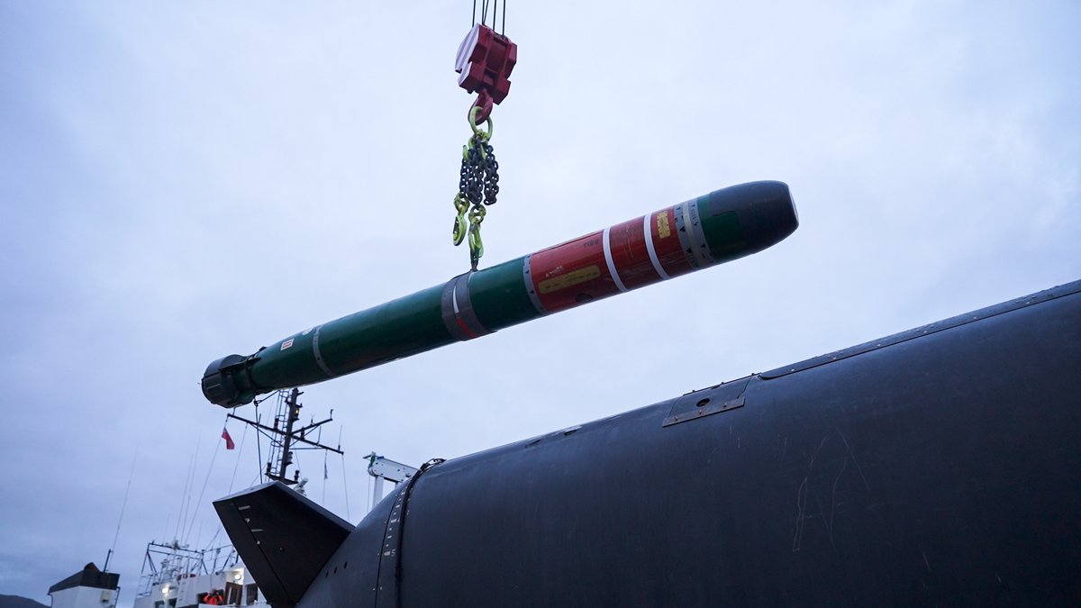 RoyalNavy's tweet photo. For the first time a Royal Navy robot submarine has successfully fired a torpedo in a milestone trial pushing the boundaries of undersea warfare.

Read more: https://t.co/AAZ4ZTuCam https://t.co/QhPuAOhA96