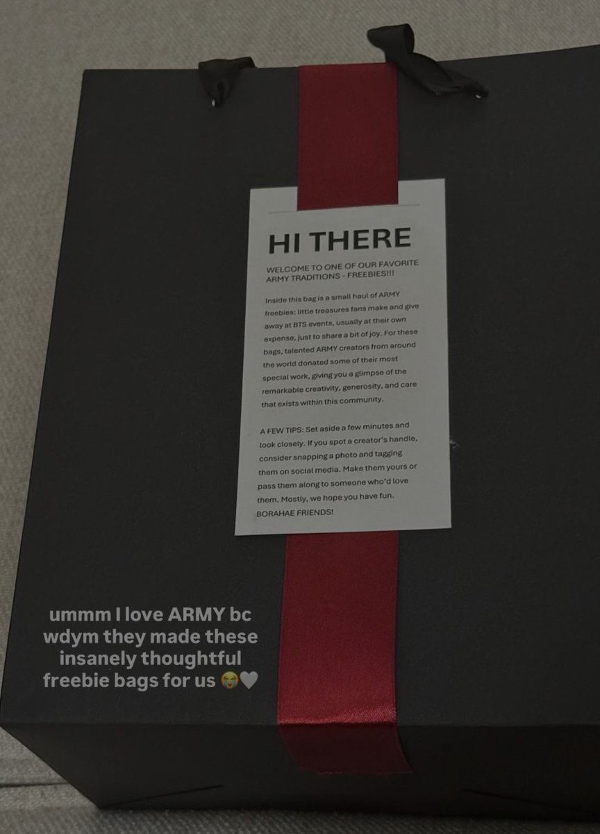 gomdorichick's tweet photo. Omg army ilysm because wdym they prepared freebie gift bags for the invited at namjoons press day? 😭😭😭😭 https://t.co/M6SURDLyFM
