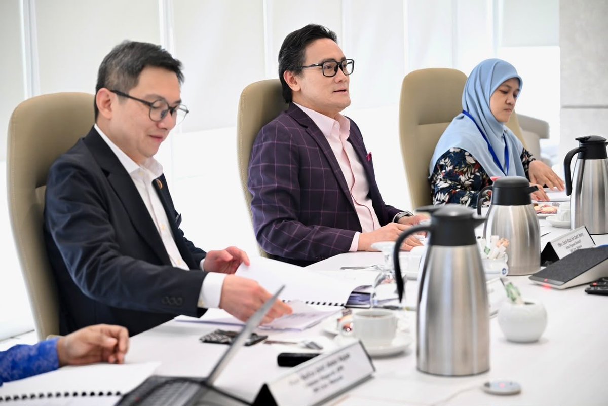 smecorp's tweet photo. SME Corp. Malaysia telah menerima kunjungan hormat daripada ‘The Chartered Governance Institute of Malaysia’ (CGIM) pada 29 September 2026. Delegasi yang diketuai oleh Encik Justin J. Anthony, Ketua Pegawai Eksekutif CGIM. https://t.co/Ls1l3AE6GN