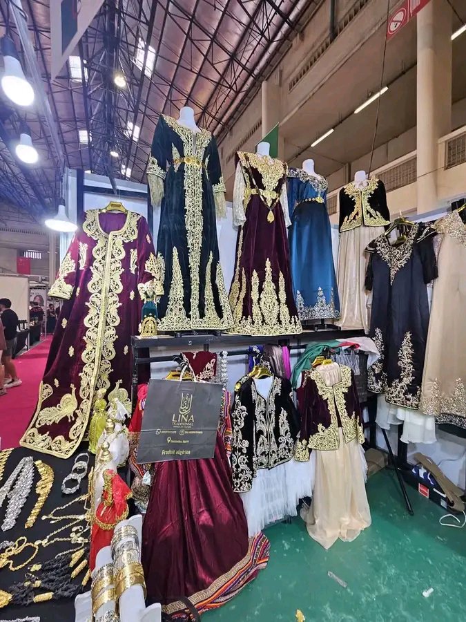 Alger1526's tweet photo. Algeria showcases its handicrafts and local products at the Marseille International Fair. https://t.co/pUp6ISNjZY