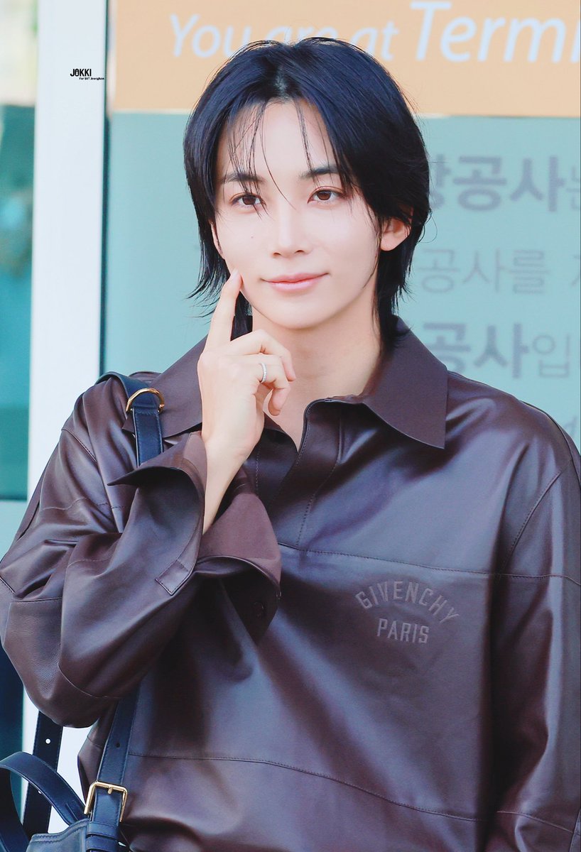 _Jokki_1004's tweet photo. 260930 ICN 
 
#정한 #세븐틴 #JEONGHAN #SEVENTEEN #ジョンハン https://t.co/cGt5vdjn85