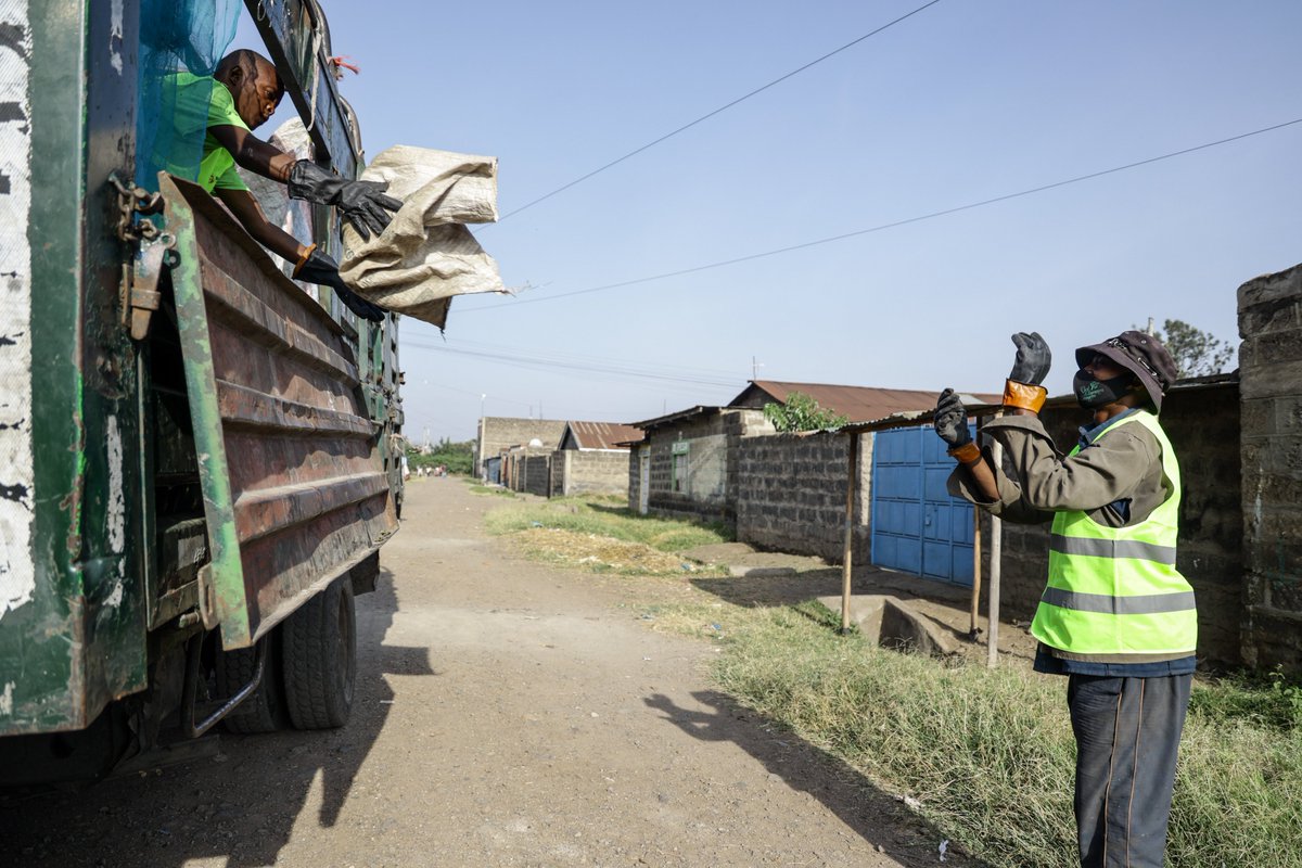 mwangaleMI's tweet photo. What began with neighbours volunteering to clean their streets has grown into livelihoods for youth and women. 💚 Pangani Cleaners is turning waste collection into an enterprise—and an everyday clean-up into a pathway to opportunity. @euinKenya @pacja1 #MajiNaTakaKE https://t.co/nHzNVk3j7K