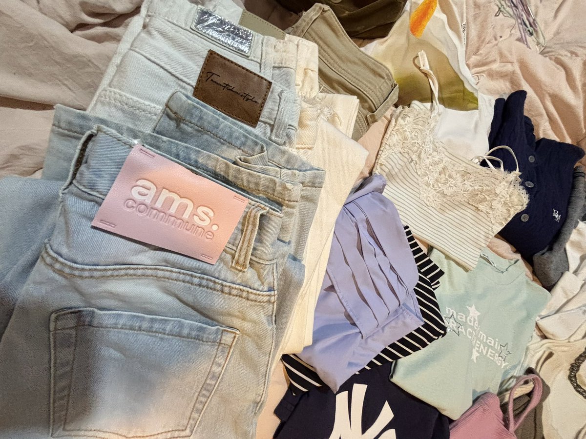 iamnotperfctgal's tweet photo. ส่งต่อเสื้อผ้ากระเป๋า แบรนด์ไอจี zara
เดี๋ยวมาลง 18:30 👚ปักรีลด 10
ค่าส่งเหมา 40

🪡🪡🪡
#ส่งต่อเสื้อผ้ามือสอง #ส่งต่อเสื้อผ้า #โล้ะตู้
#ปล่อยเสื้อผ้า #ส่งต่อแบรนด์ไอจี #ส่งต่อbrandy #ส่งต่อstylist #ส่งต่อzara
#ส่งต่อกางเกงยีนส์ #ส่งต่อhm #ส่งต่อbeming #ส่งต่อams https://t.co/aukB2YX30R