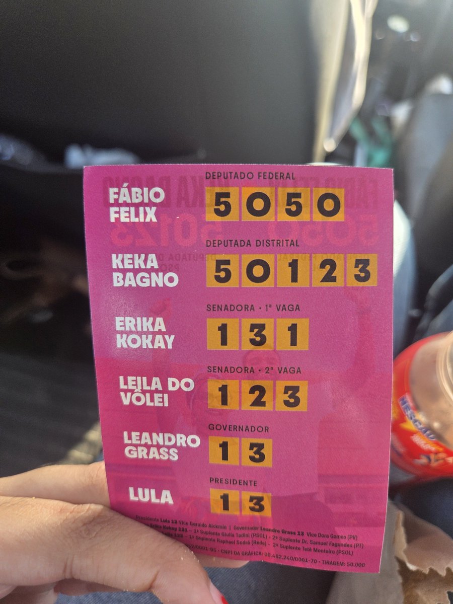 minecraftsope's tweet photo. essa colinha maravilhosa que o fabio felix me entregou agora https://t.co/D0JmdPg6WW