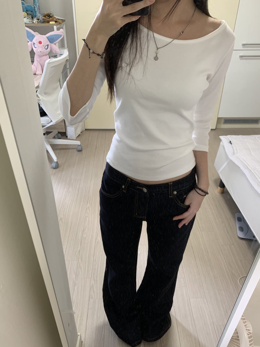 ournuw's tweet photo. * 리워드 지급 링크

에이블리 메가세일 기념 잘 사서 잘 입고 다닌 … + 재구매한 잘입 기본템 공유드릴게예 https://t.co/BxCg3zgY4t