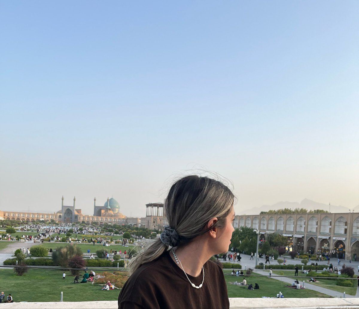 iamphoteric2's tweet photo. تابستونو دوسن داشتم،
شهریورو بیشتر. https://t.co/ItBCrdc3sS