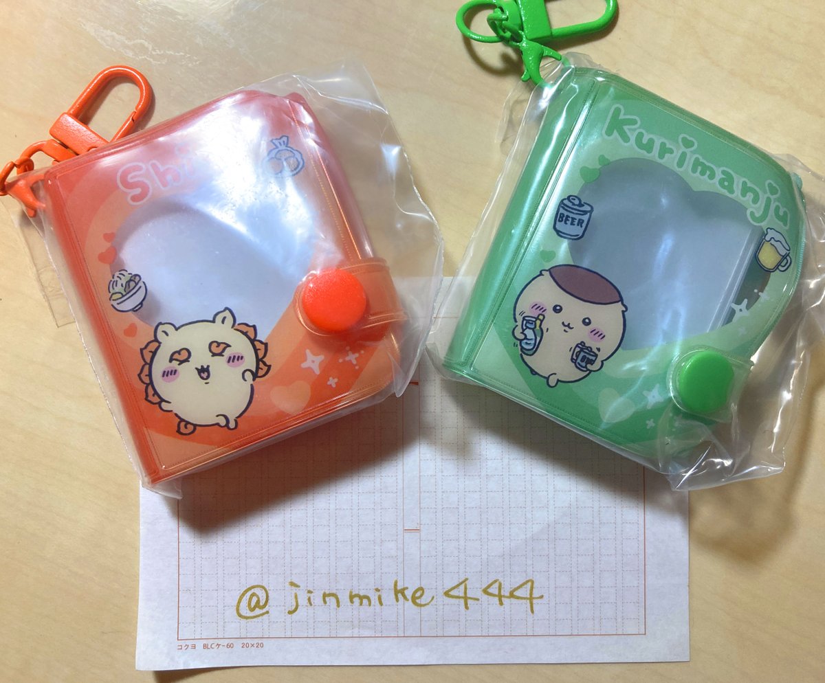 jinmike444's tweet photo. 【交換】ちいかわ　ミニコレクトブックキーホルダー

譲：シーサー（2つ）　くりまんじゅう
求：ハチワレ　ちいかわ

ハチワレもしくはちいかわと交換して頂けるなら
2:1（こちらが2種お渡し）でもかまいません。
郵送希望です。お気軽にお声がけください。 https://t.co/i4wr1Y4yzn