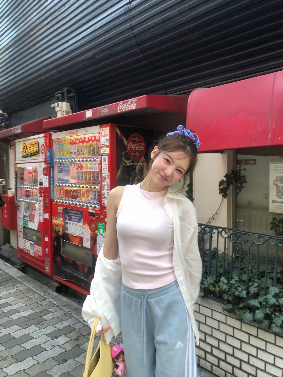 dailysuisol's tweet photo. sui bubble update 🫧

#KiiiKiii #키키 #SUI #수이 https://t.co/jVo1jNuyGG