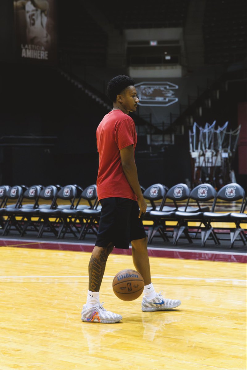 SweatElite's tweet photo. Grinding https://t.co/ArXjceN0m3
