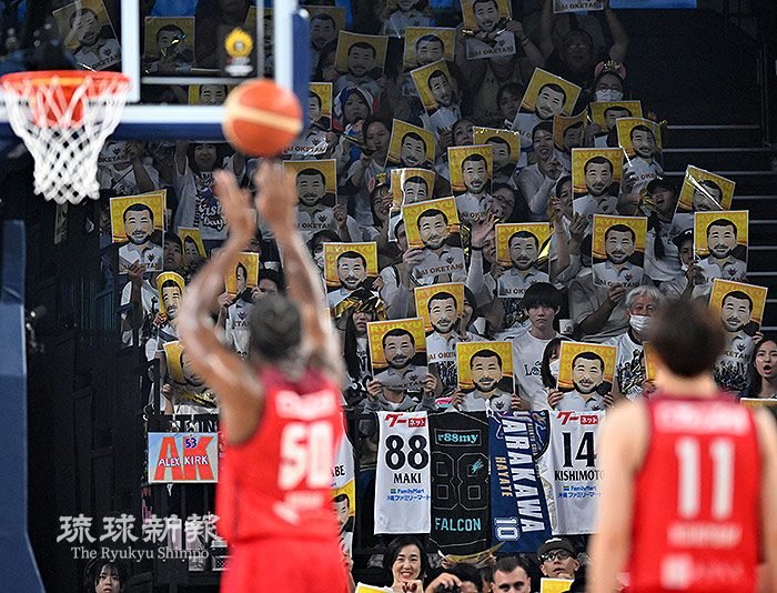 Sanzo_8296's tweet photo. @shota201907 ごめん
普通に日本のまBリーグでもやってる https://t.co/TOxQILnxCy