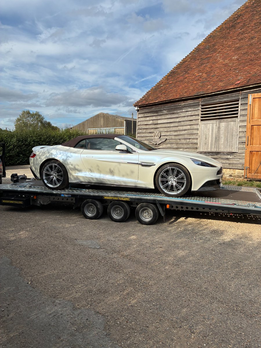AMHTOfficial's tweet photo. A new arrival has landed at the museum! 

The stunning Vanquish Volante in Morning Frost is now on display as part of our celebration of 25 Years of Vanquish.
The Vanquish Volante will be with us until the end of the year alongside our Generation One and Generation Two Vanquish cutaways.
Come and see these remarkable cars for yourself!
Open Wednesday, Thursday & Friday, plus the 1st and 3rd Saturdays each month.
Book via our website.

#AMHT #AstonMartinHeritage #Vanquish #VanquishVolante  #WhereTheAstonMartinStoryLives #ClassicCars #CarMuseum #25YearsOfVanquish #MorningFrost #AstonMartinHeritageTrust