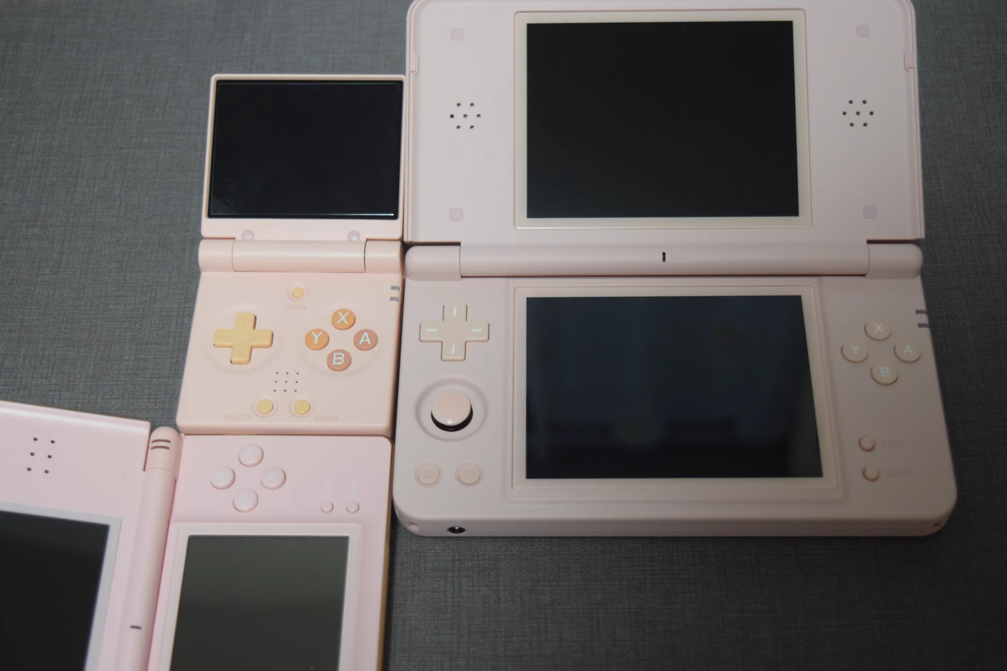 RG DS Plus ようやくお迎えしたばかりなんですが、思ってたんと色が違う DS Liteのピンクを期待していたのにMiyoo Mini ...