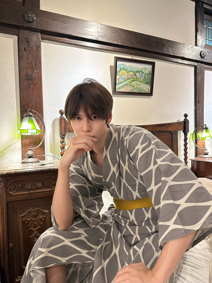 Asphodelus2ton's tweet photo. 은석 사진들 참 다채롭고 재밌다 https://t.co/KJl4rmKSeJ